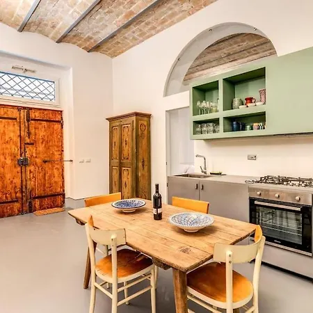Apartment Trastevere 2 Bdr Orto Botanico With Private Patio